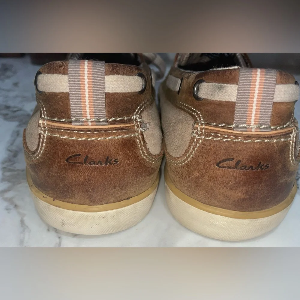 Clark’s leather boat shoes men’s 11 brown tan